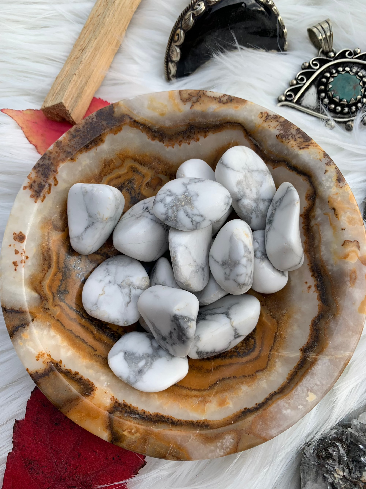 Howlite- tumbles