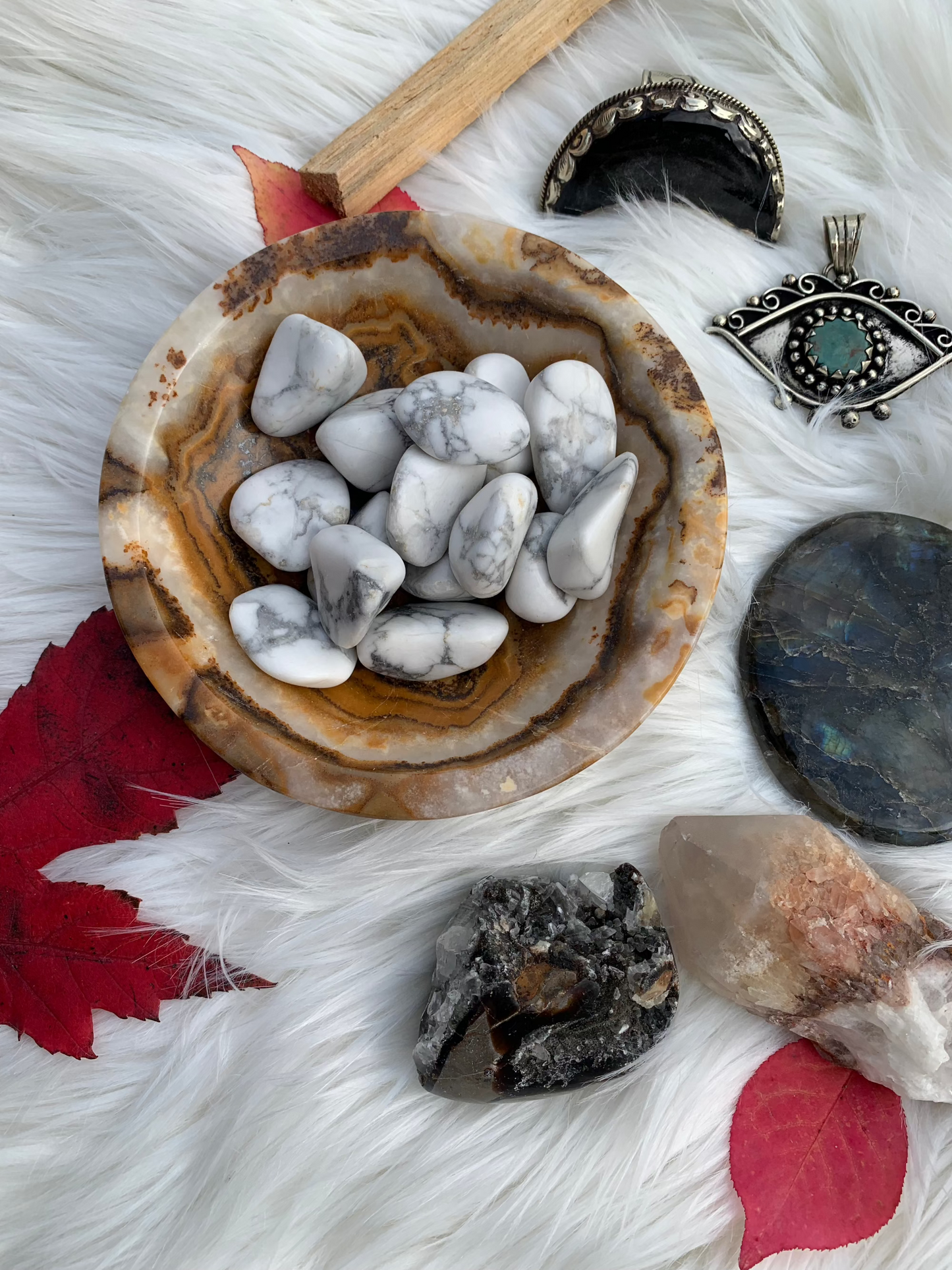 Howlite- tumbles