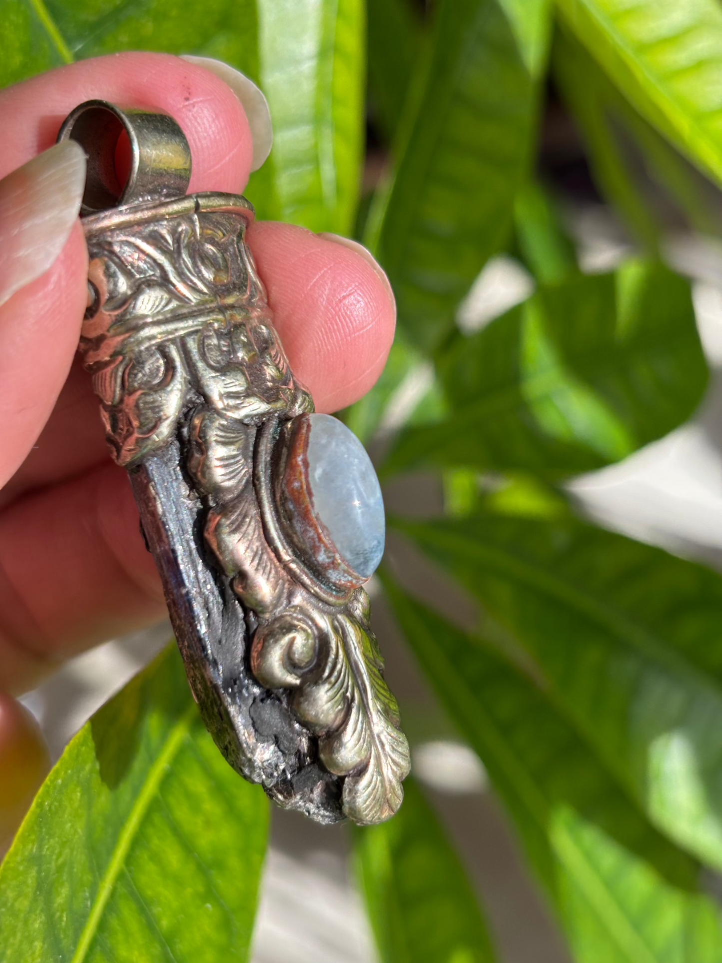Black Kyanite with Rainbow Moonstone pendant - Tibetan Silver