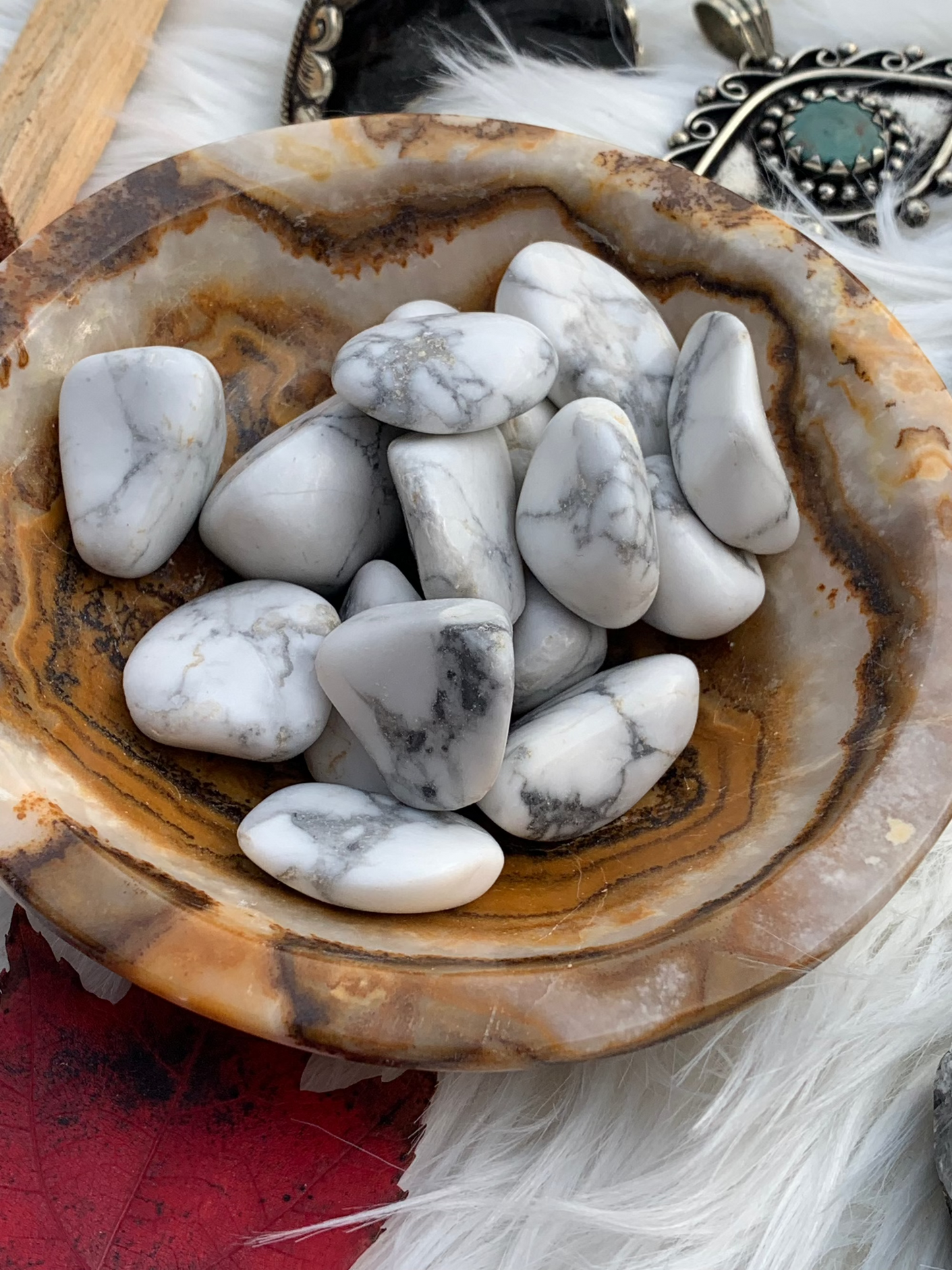 Howlite- tumbles