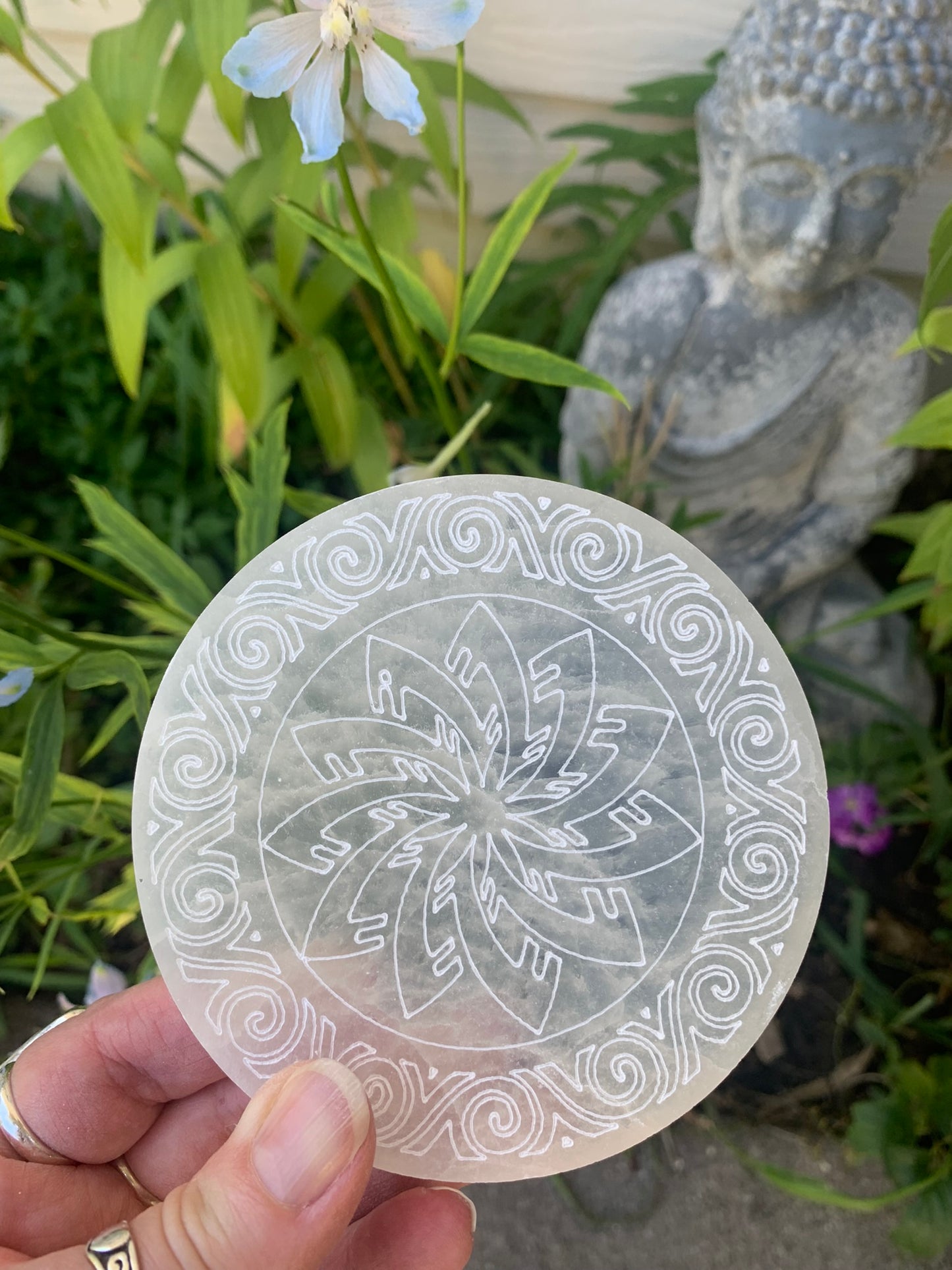 Selenite | Etched Flower | Charging Plate - Grid