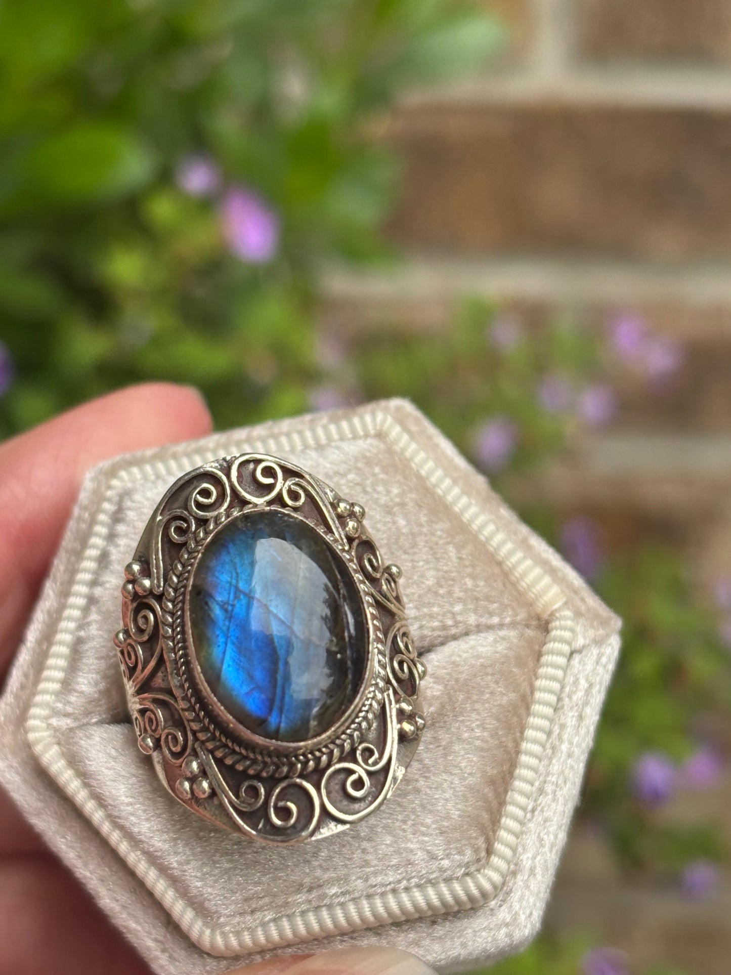 Labradorite ring - Size 8.5 - Nepal