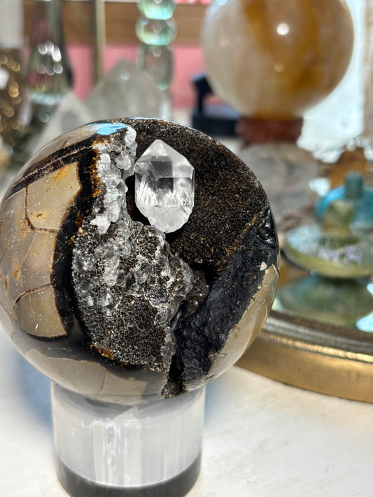 Septarian Druzy Sphere with Quartz point | Madagascar