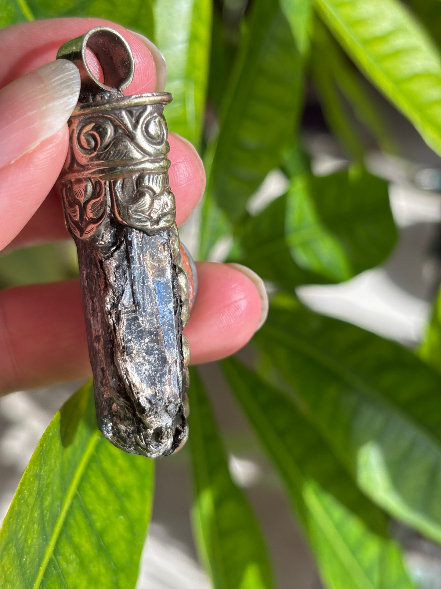 Black Kyanite with Rainbow Moonstone pendant - Tibetan Silver