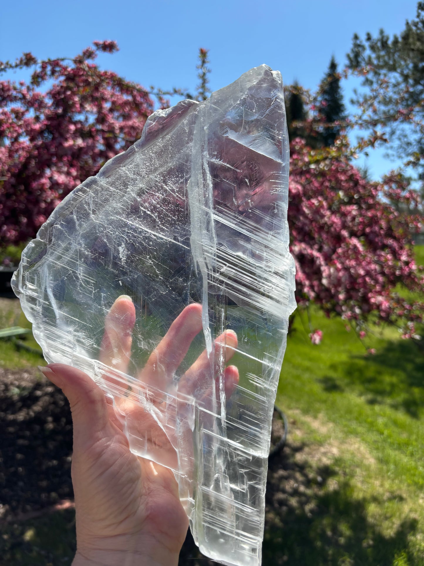 Selenite Charging Plate