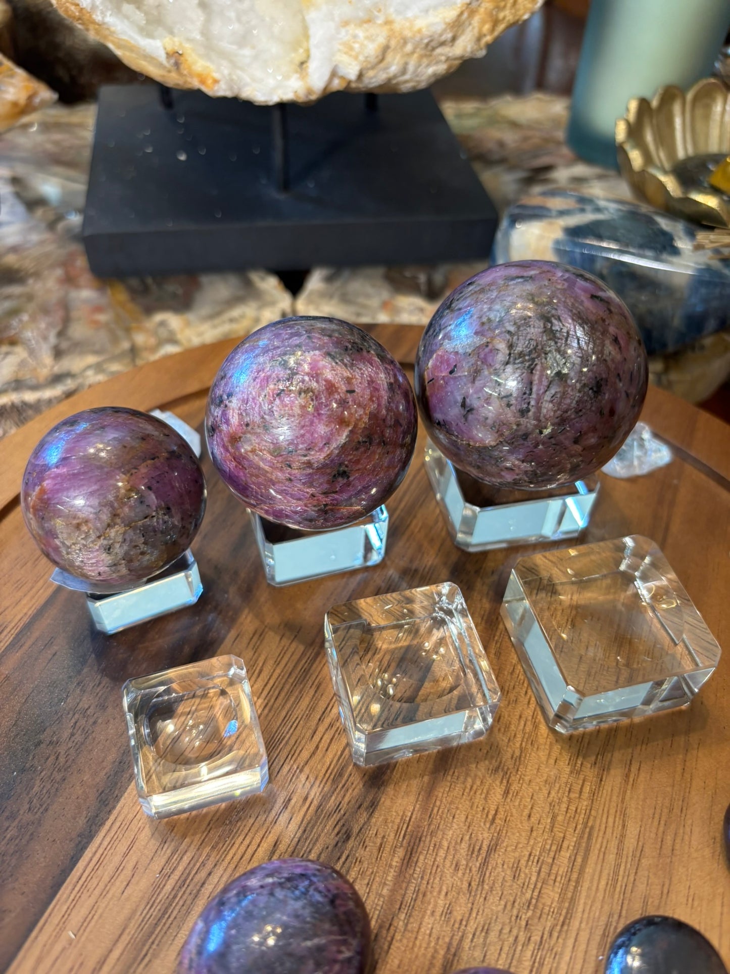 Glass Sphere Stand