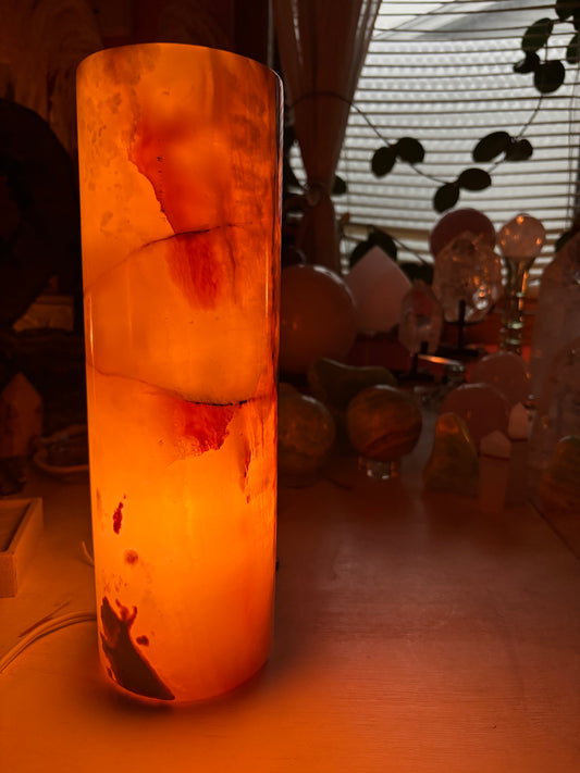 Onyx Energy Lamp