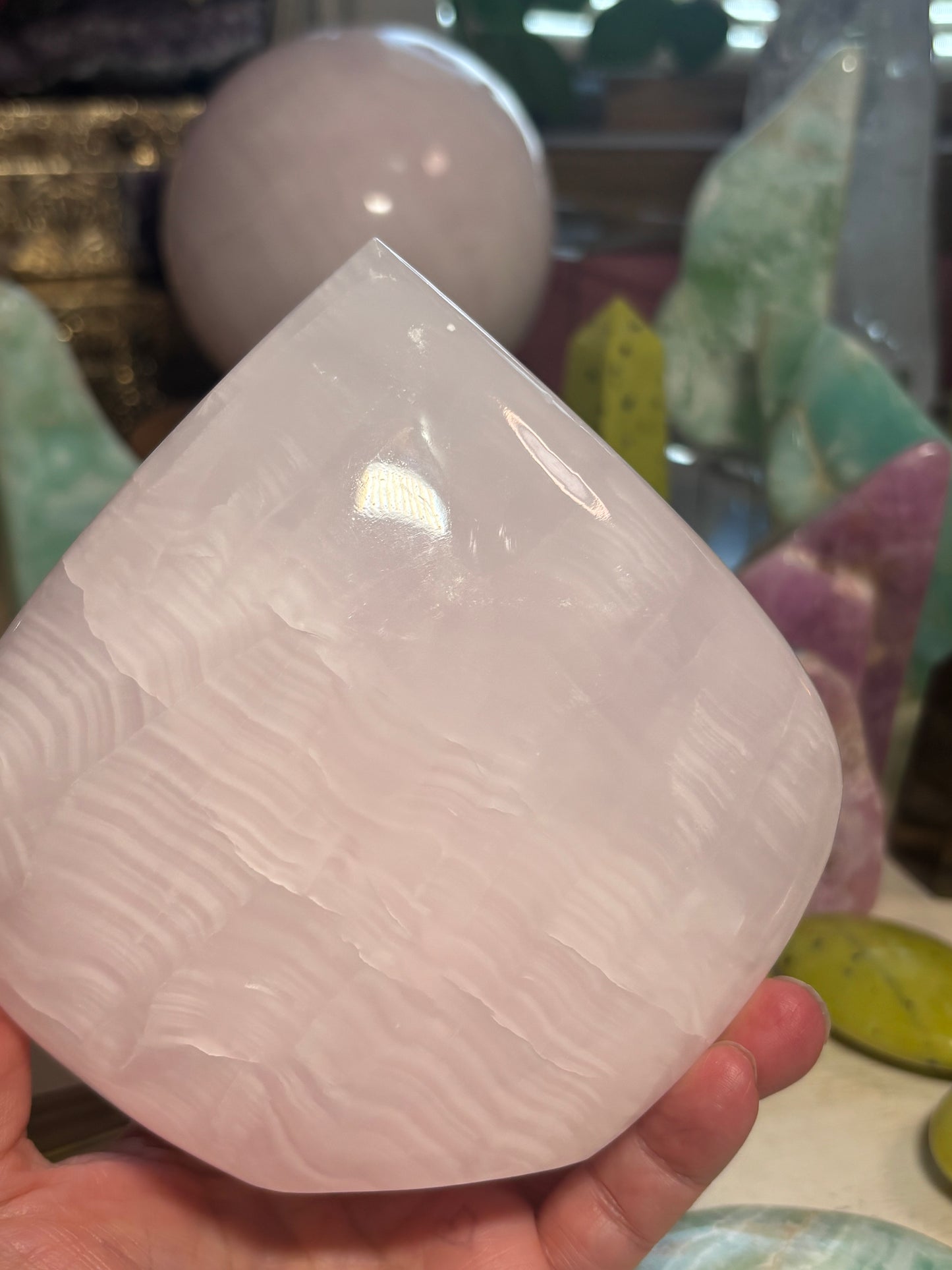 Mangano Pink Calcite - Flame - Pakistan