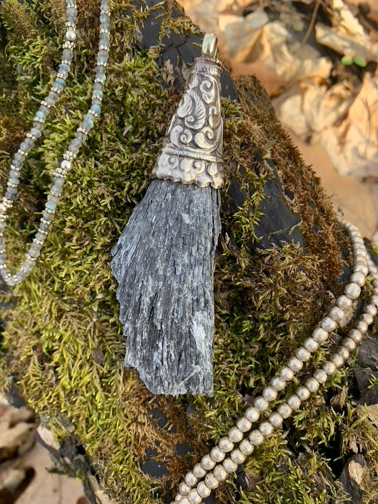 Black Kyanite pendant - Tibetan Silver