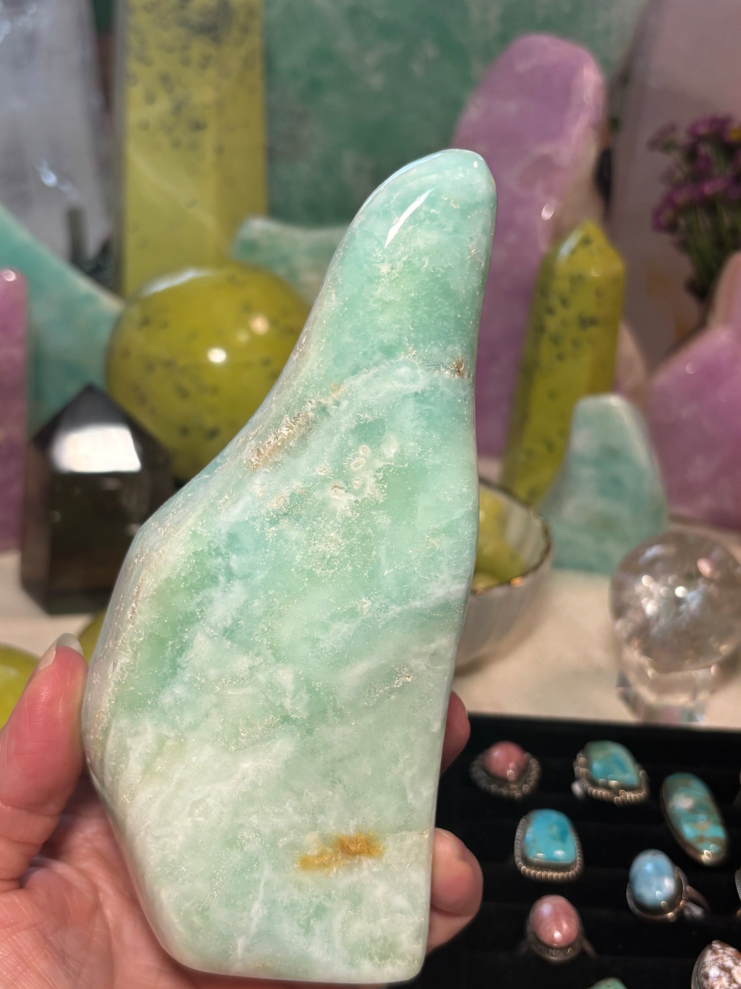 Caribbean Calcite - Free Form - Pakistan