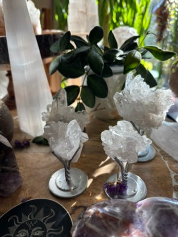 Mini Quartz Cluster on stand - Brazil