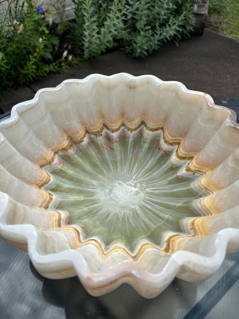 Onyx Fruit Bowl 3