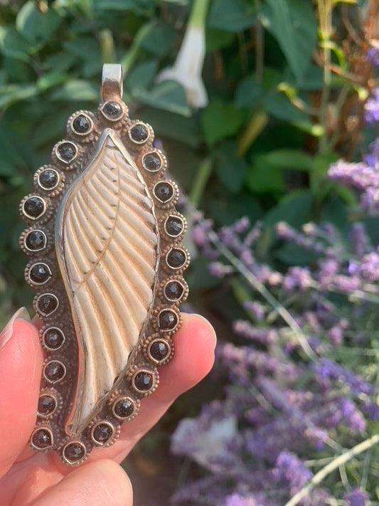 Buffalo Bone - Black Onyx - Feather pendant - Tibetan Silver