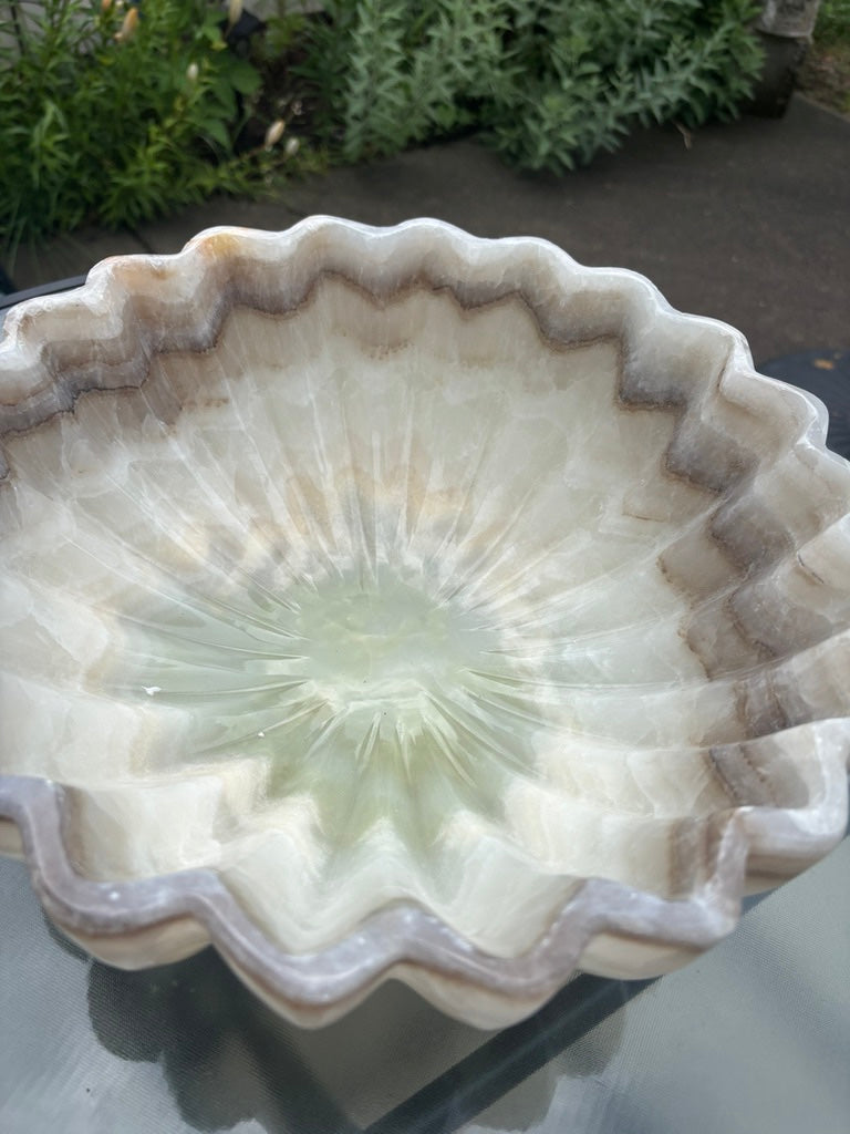 Onyx Fruit Bowl