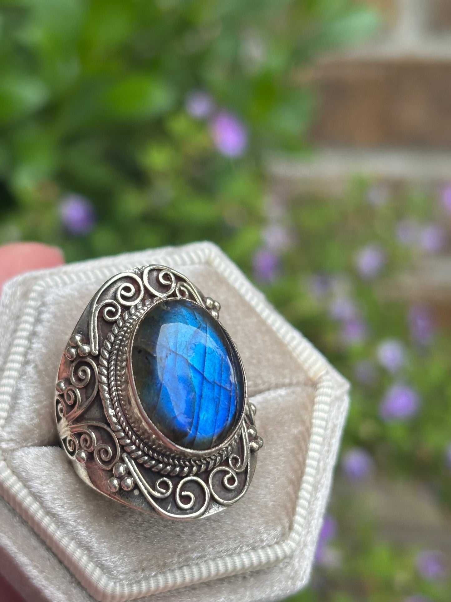 Labradorite ring - Size 8.5 - Nepal