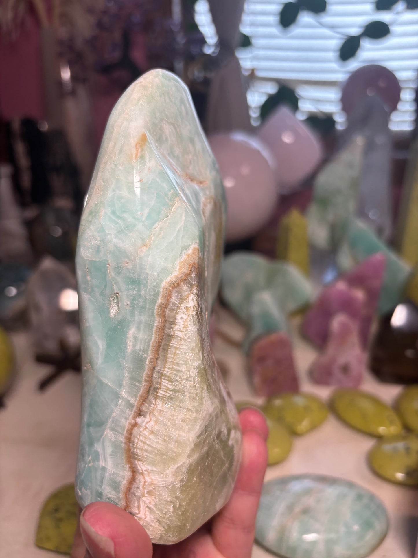 Caribbean Calcite - Free Form - Pakistan