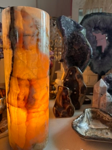 Onyx Energy Lamp
