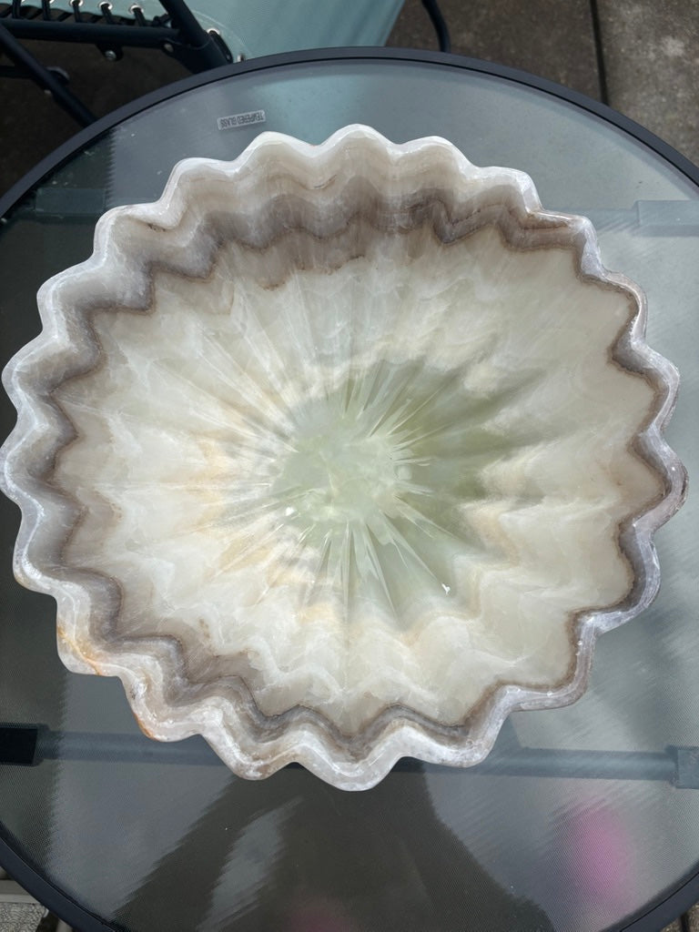 Onyx Fruit Bowl