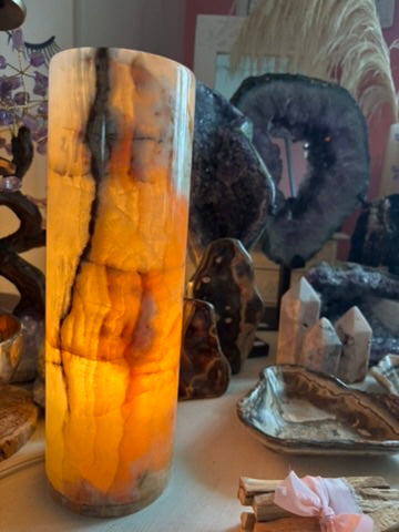 Onyx Energy Lamp