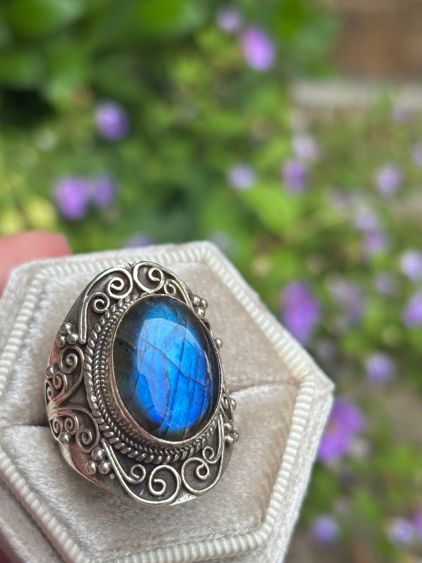 Labradorite ring - Size 8.5 - Nepal