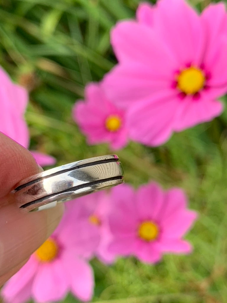 Banded Sterling Silver Ring size 7