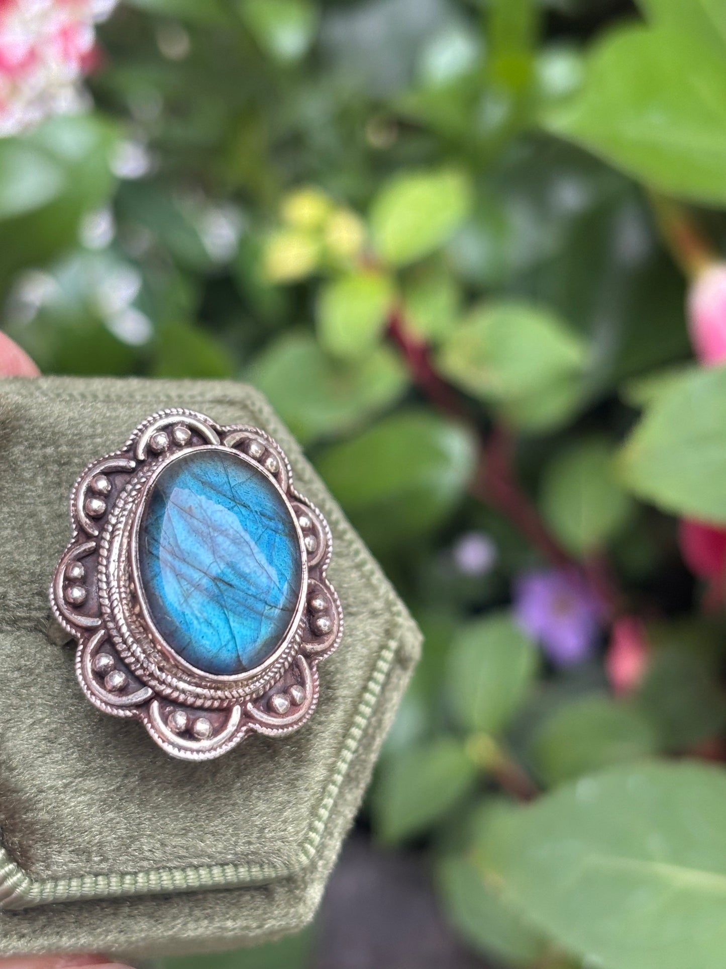 Labradorite ring - Size 7
