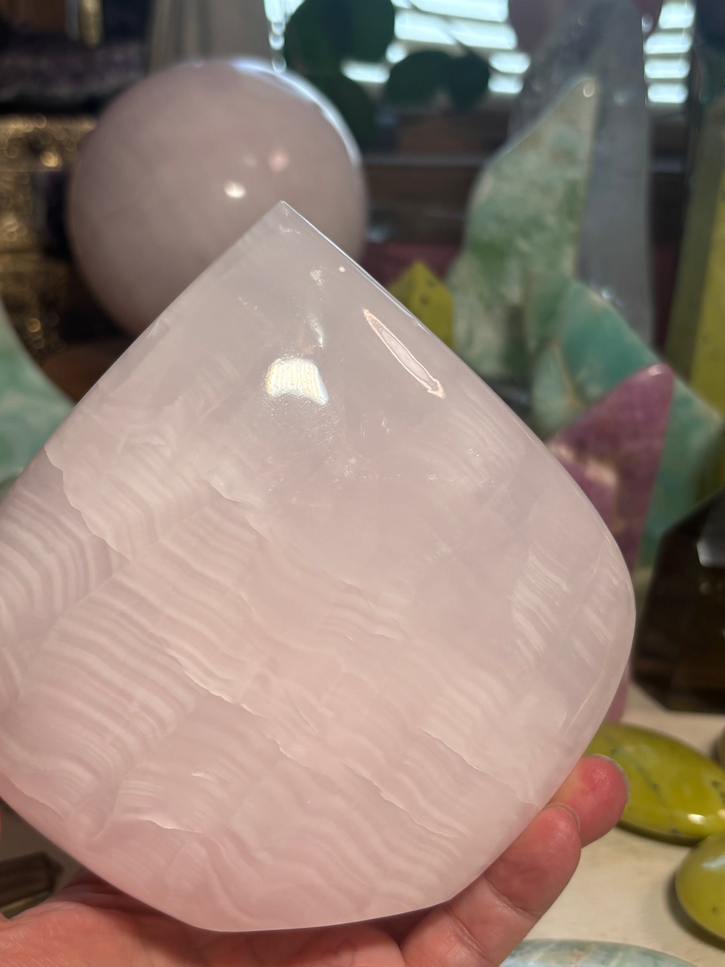Mangano Pink Calcite - Flame - Pakistan