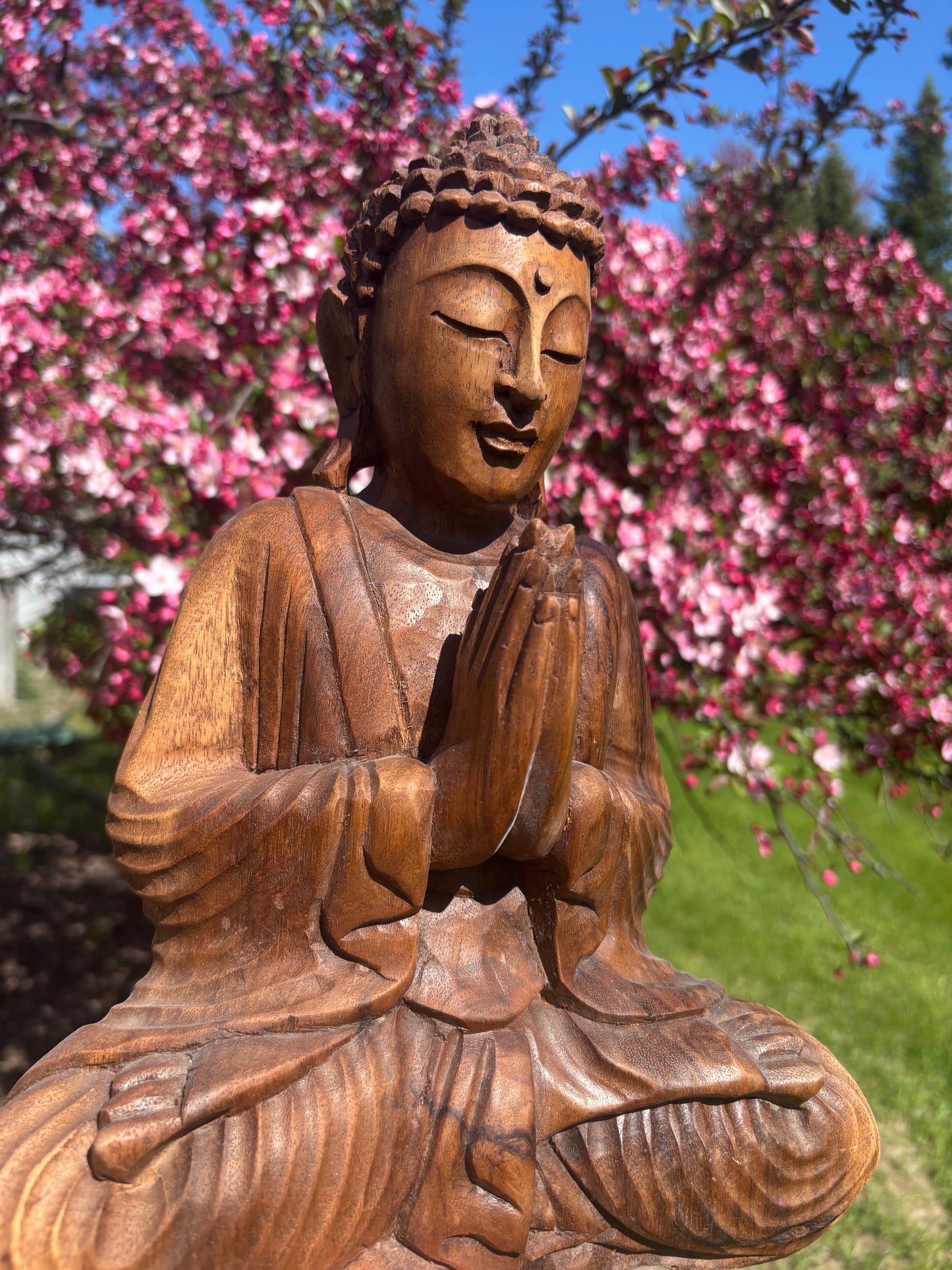 Buddah | Praying | Hand carved statue