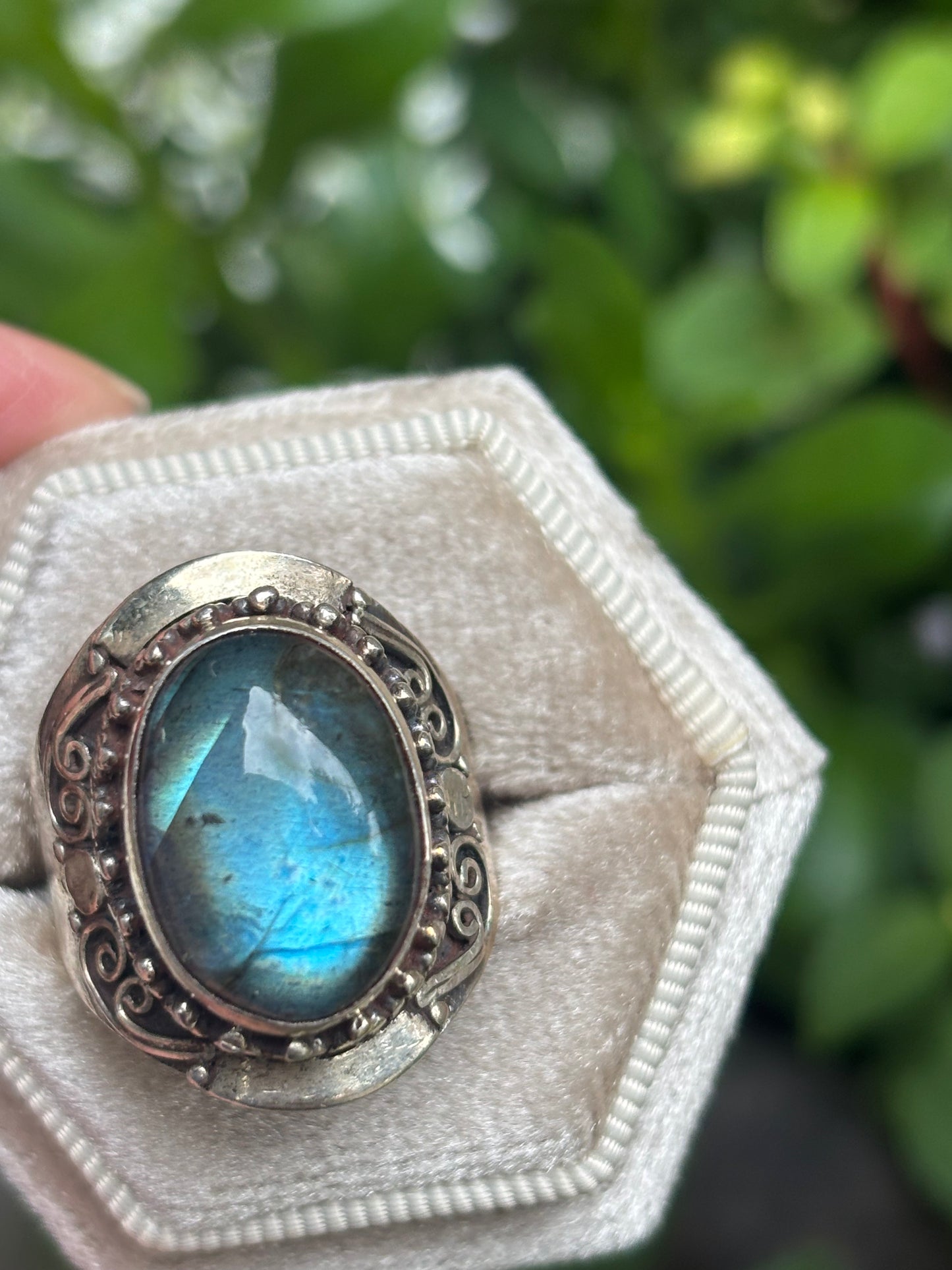 Labradorite ring - Size 9.5 - Nepal