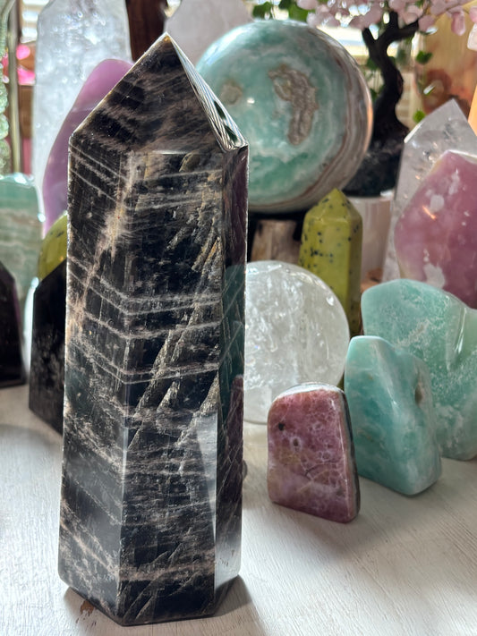 Black Moonstone - Generator | Madagascar
