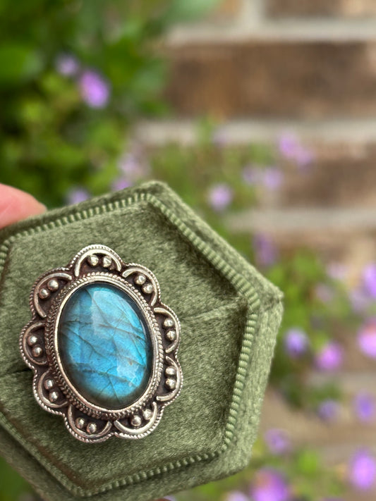 Labradorite ring - Size 7 - Nepal