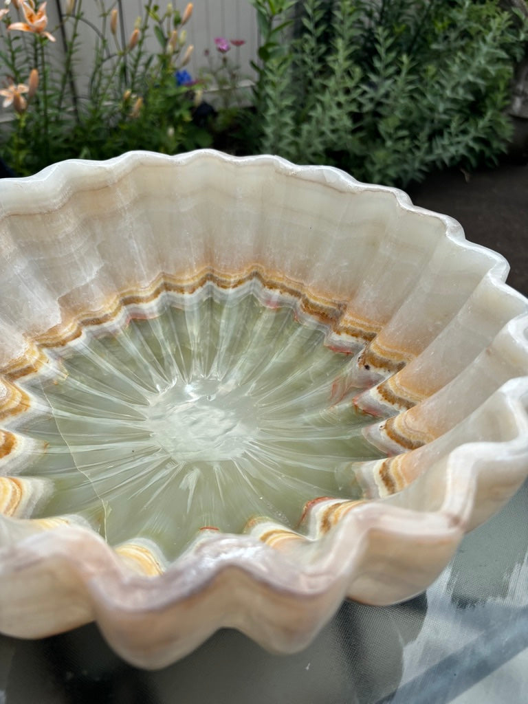 Onyx Fruit Bowl 3