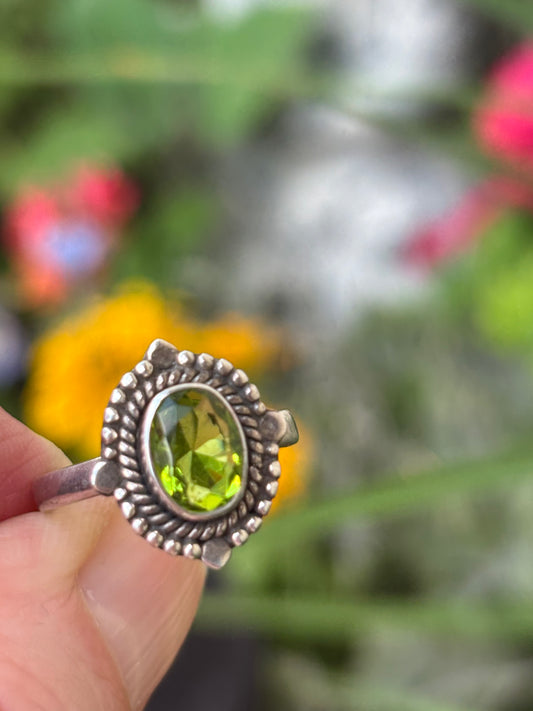 Peridot Ring size 6