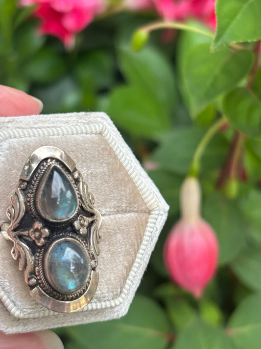 Labradorite ring - Size 6.5