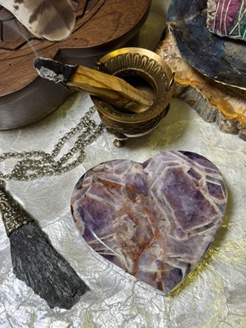 Dream Amethyst - Heart | Uruguay