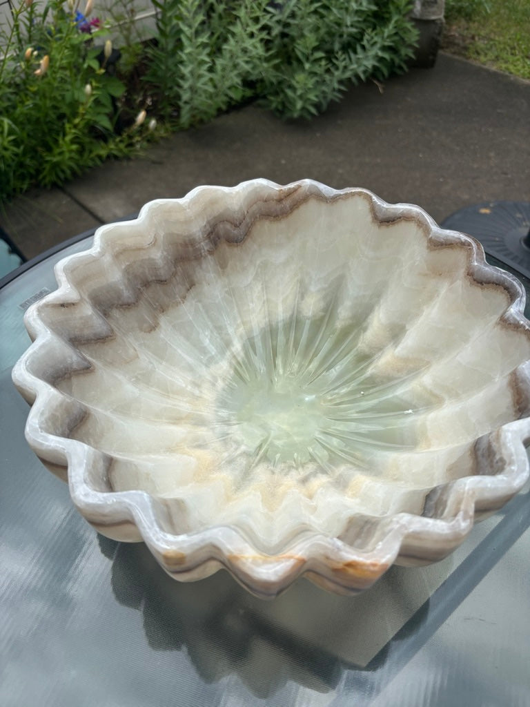 Onyx Fruit Bowl