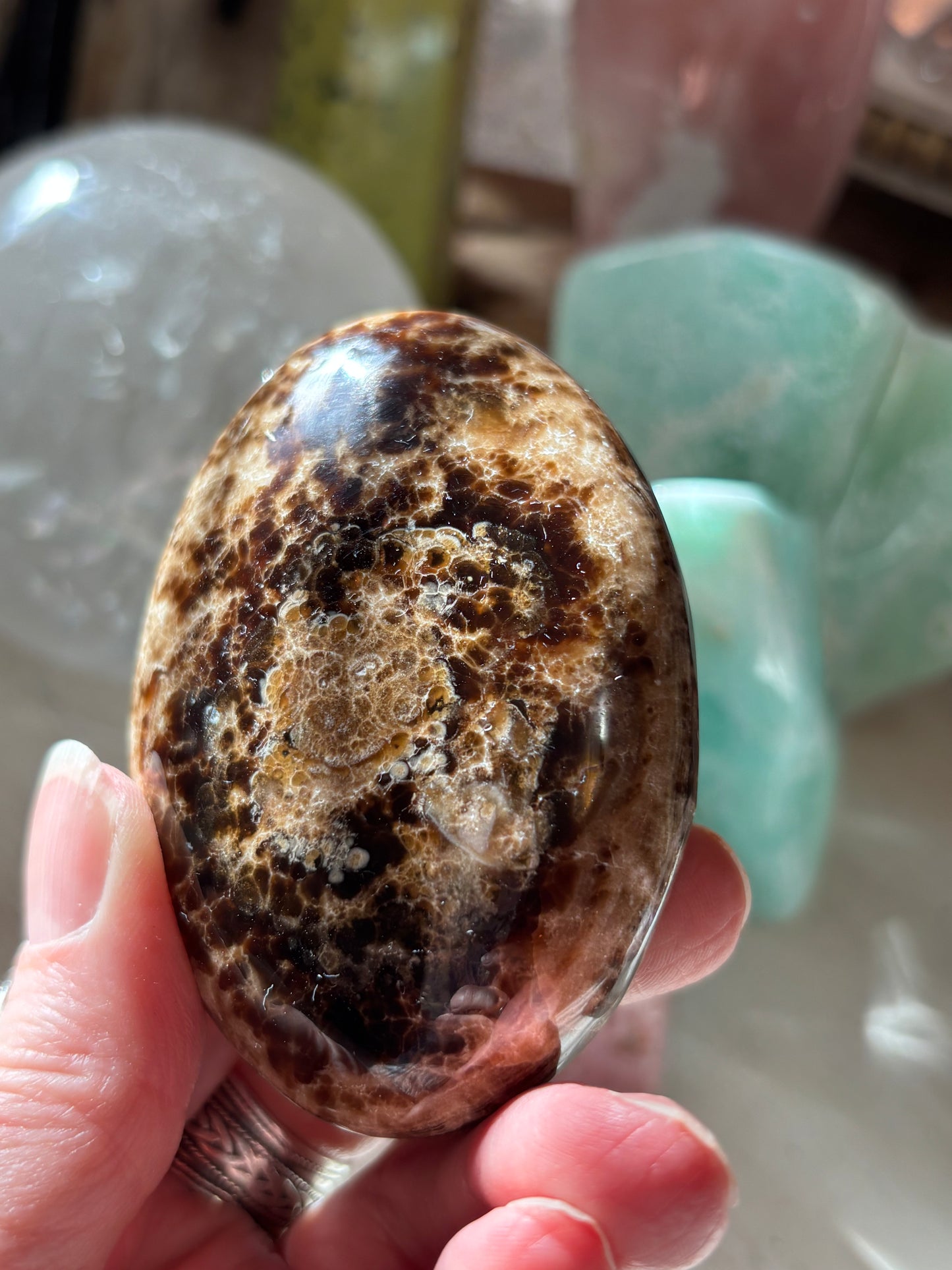 Chocolate Calcite - Palm Stone - Large | Pakistan