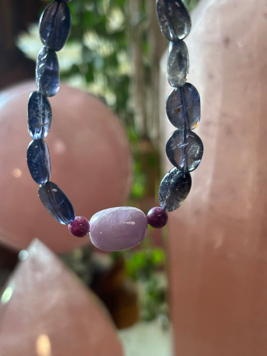 The Mystic Heart | Kunzite • Iolite