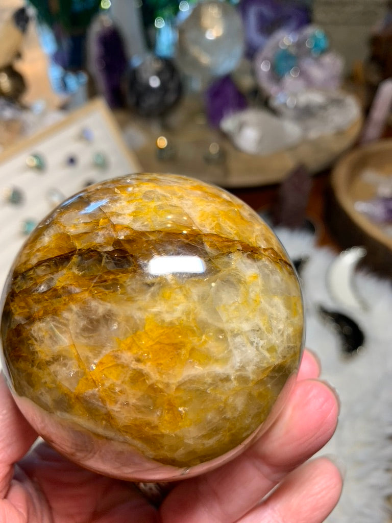 Golden Healer sphere - Madagascar