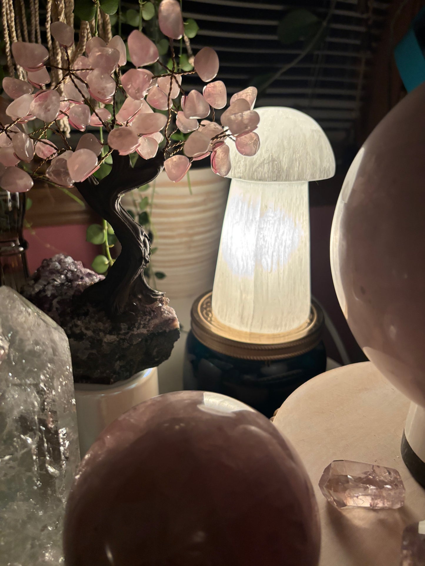 Selenite Mushroom - Lamp