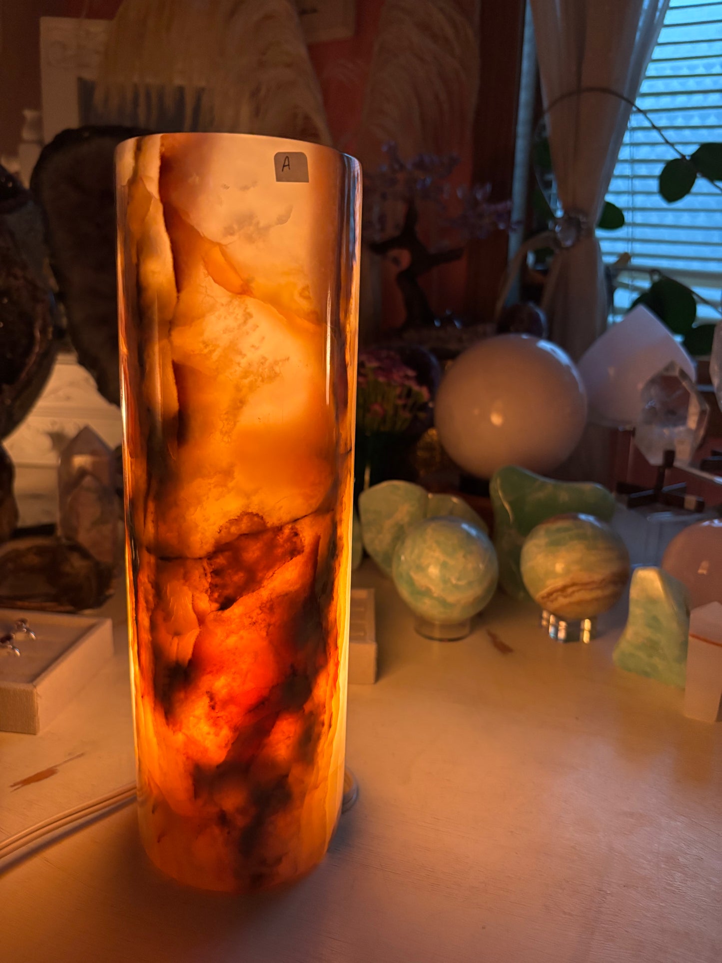 Onyx Energy Lamp
